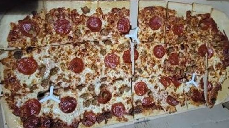 Pizza Hut Bigfoot Pizza