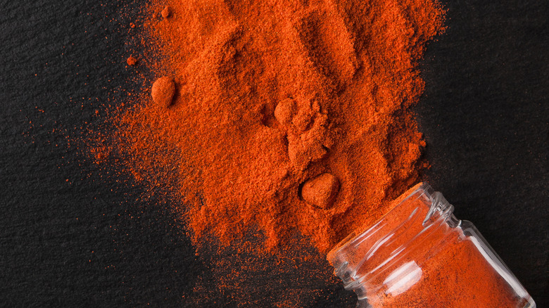 Homemade Cayenne Powder - Chili Pepper Madness