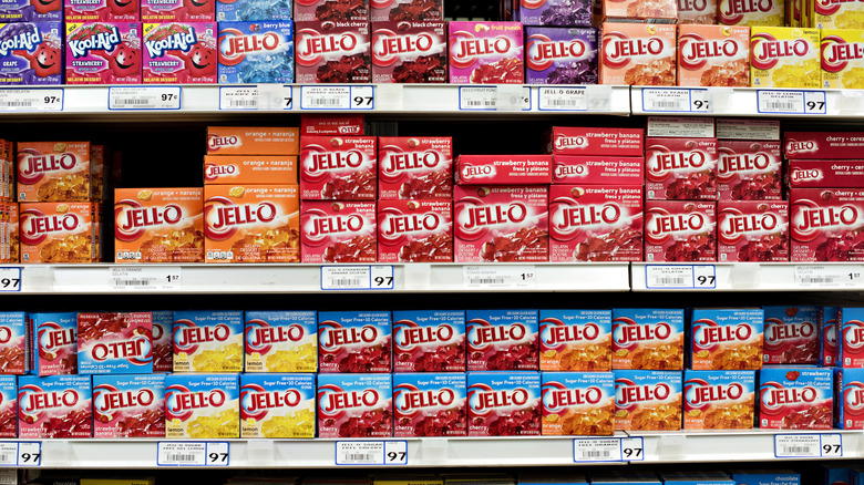 Jell-O desserts on store shelves 