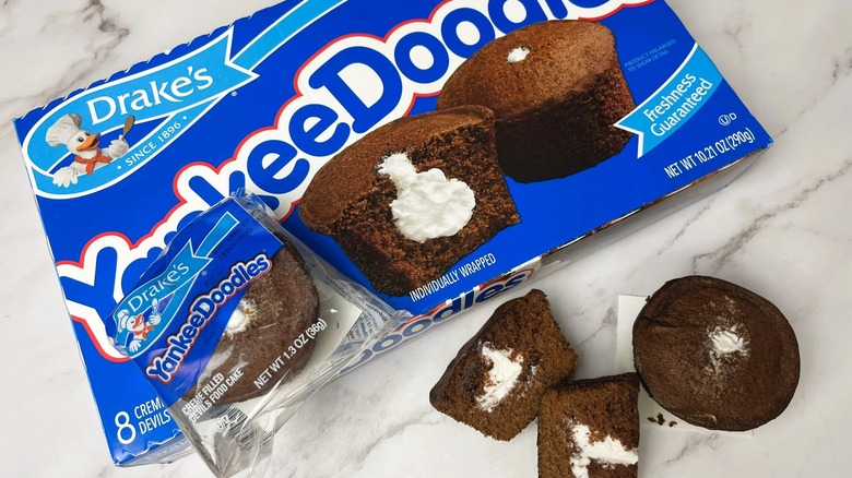 A package of Drake's Yankee Doodles Creme Filled Devils Food Cakes