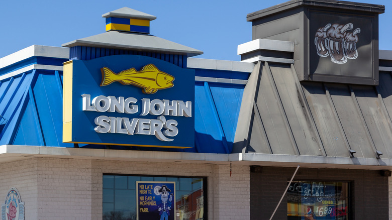 Close-up of a Long John Silver's outdoor signage