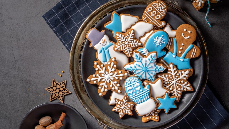 gingerbread cookies with royal icing