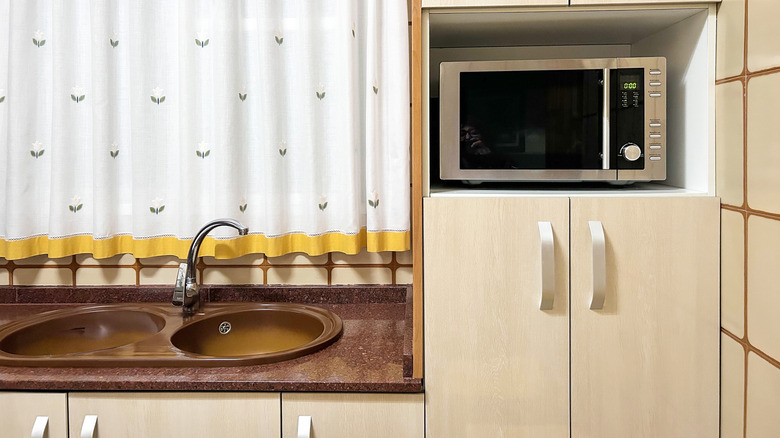 1980s kitchen with a microwave