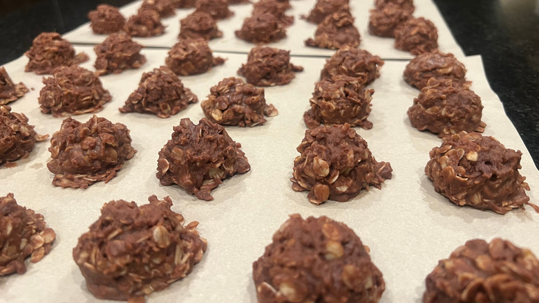 No-bake cookies on parchment paper
