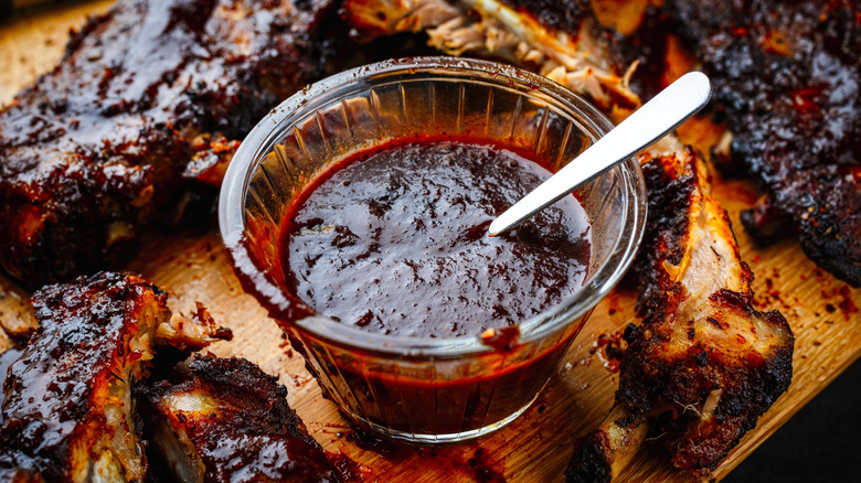 Close-up of sauce in a bowl for ribs