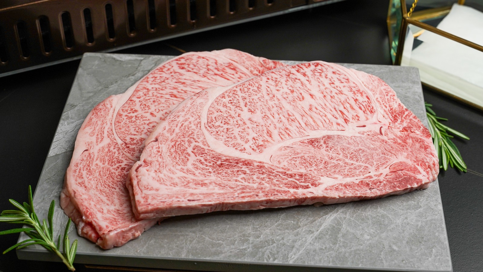 10 Ways You';re Ruining Expensive Cuts Of Steak
