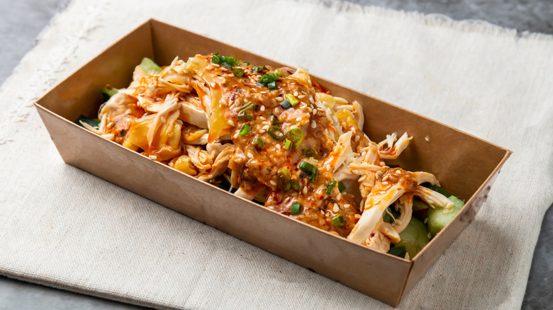 shredded chicken with sauce