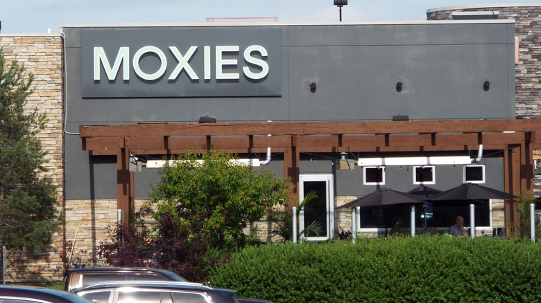 Moxies restaurant exterior