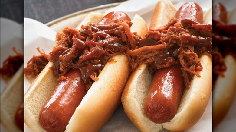 Pack of 16 Ball Park classic hot dogs