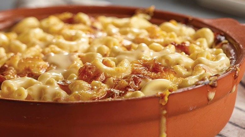 A bowl of Cracker Barrel mac and cheese