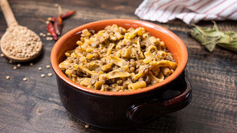 Bowl of pasta e lenticchie