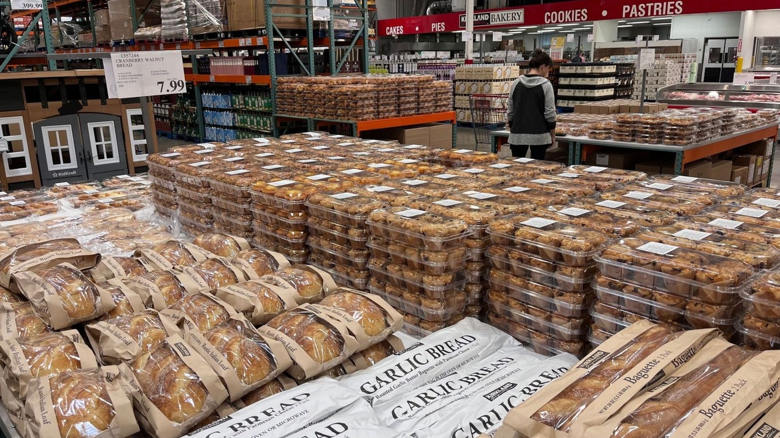 11 Overpriced Bakery Items Sold At Costco