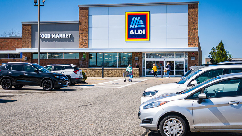 Aldi parking lot