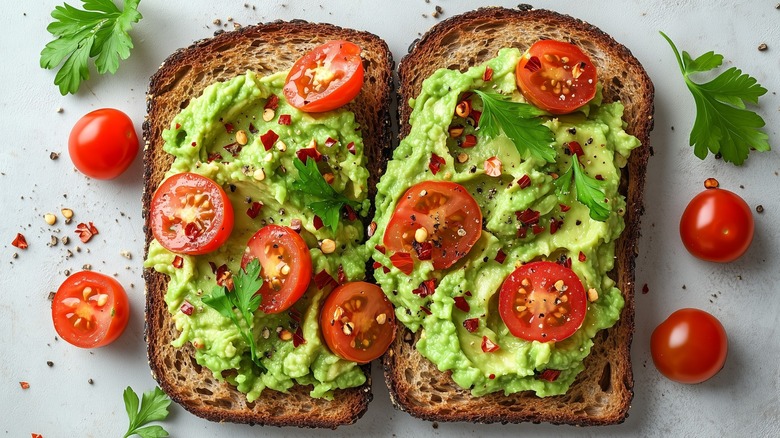 mashed avocados on toast