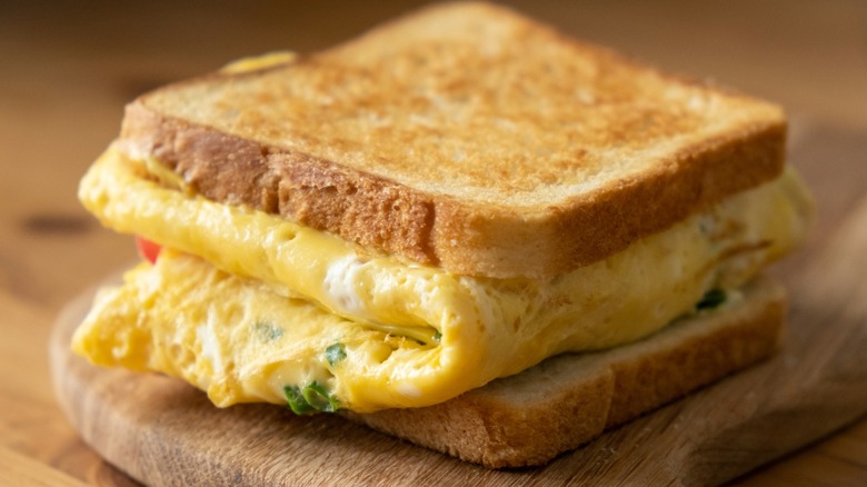 close-up of an omelet sandwich
