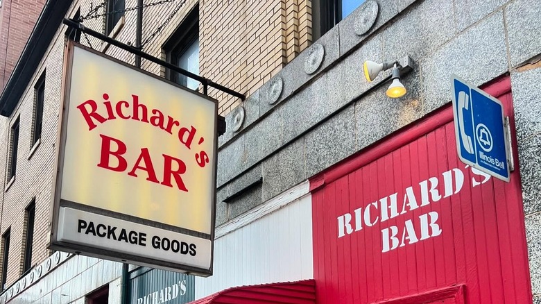 Front sign and door of Richard's Bar