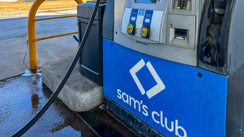Gas pump at Sam's Club