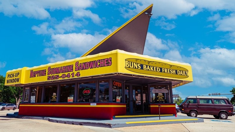 Exterior shot of original Neptune Submarine Sandwiches location