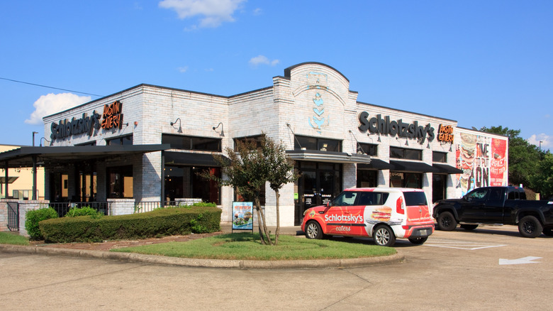 exterior of a Schlotzky's Deli location from parking lot