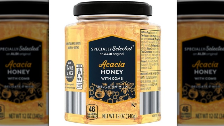 Jar of Specially Selected Acacia Honey with Comb