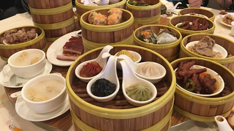 Chinese dishes in bamboo steamers