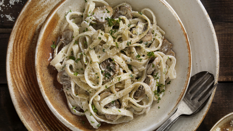 Pasta with creamy white wine sauce