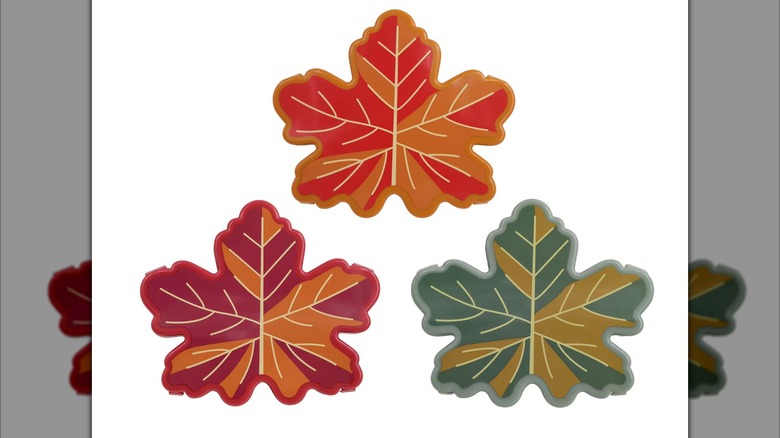 Assorted leaf shaped snack boxes for fall.