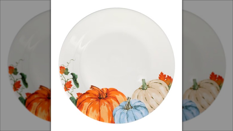 Dinner plate with a fall themed pumpkin design.