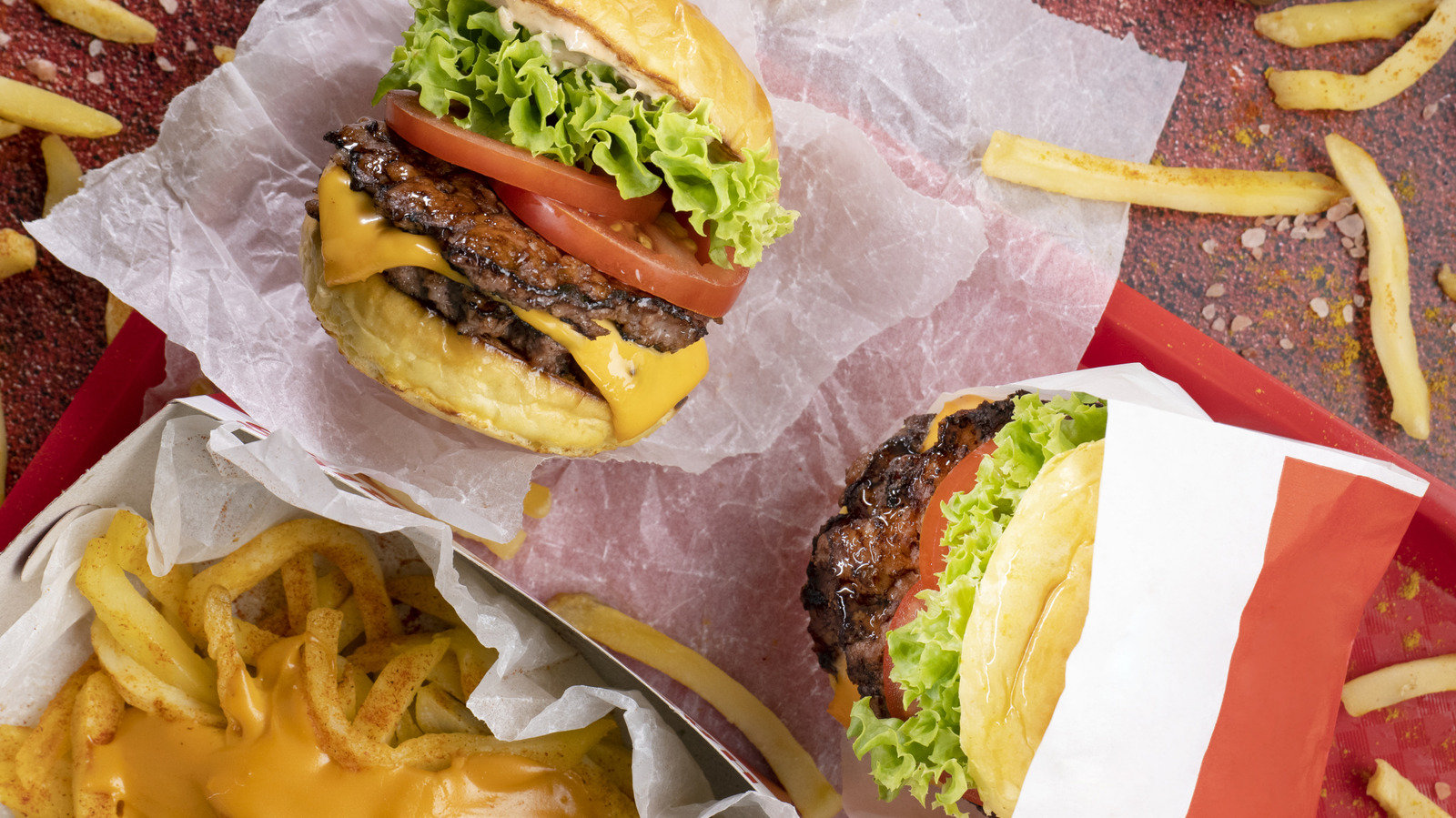 <a href="https://www.mashed.com/2210511/early-2000s-fast-food-items-revival/" target="_blank">12 Early 2000s Fast Food Items That Need A Revival</a>