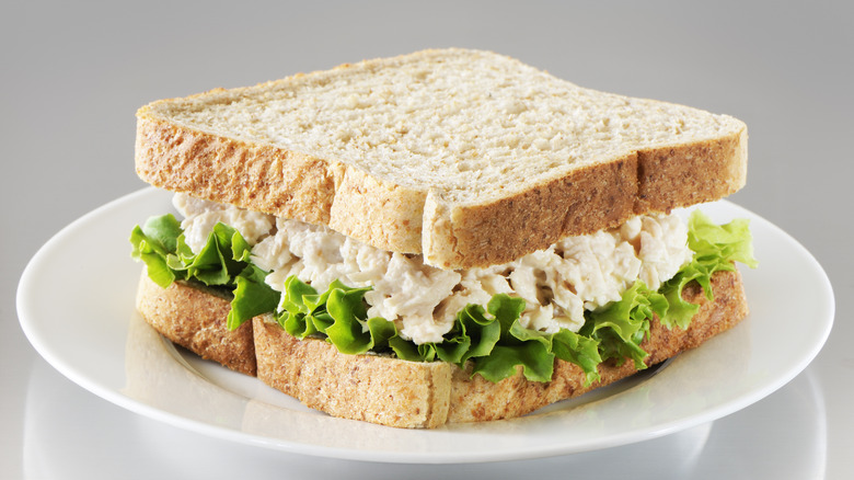 tuna salad sandwich with lettuce