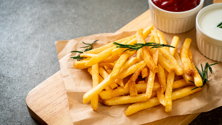 Fries with ketchup on the side