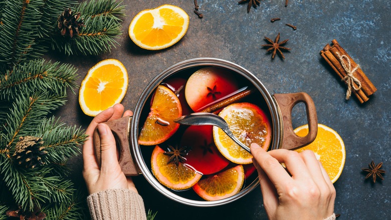 mulled wine preparation