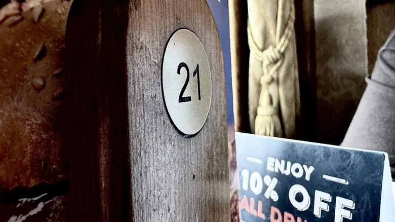 pub table number