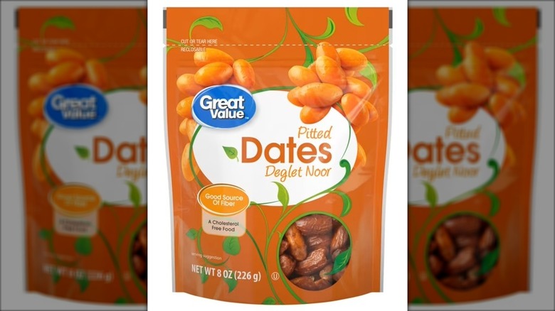 Bag of pitted dates.
