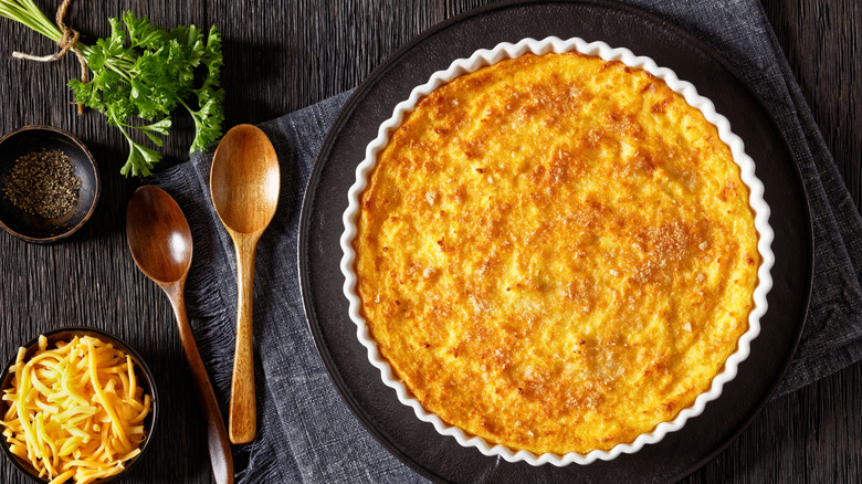 pimento cheese grits in pie plate