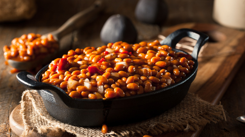 skillet of baked beans