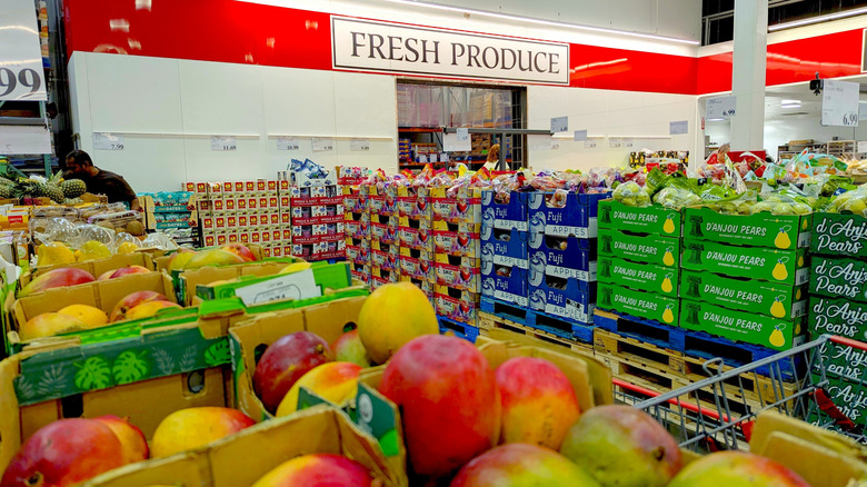 Costco produce section