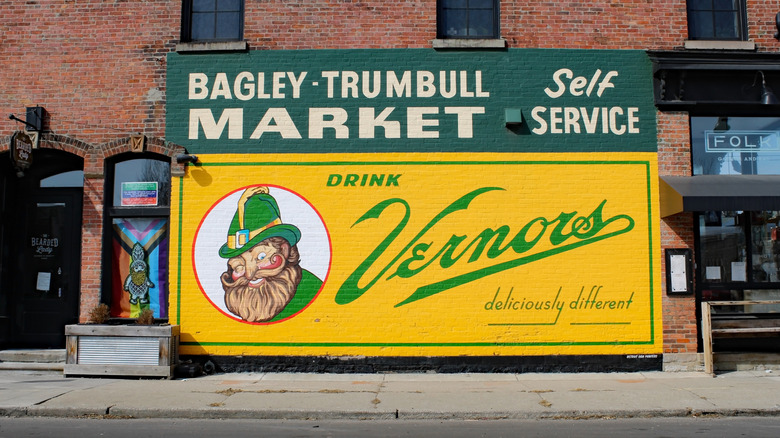 Vernors sign