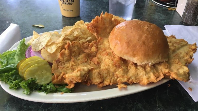 aristocrat pub & restaurant hoosier tenderloin