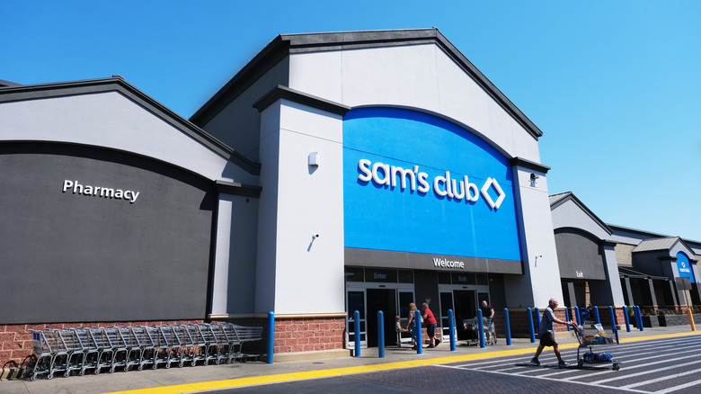 Sam's Club storefront