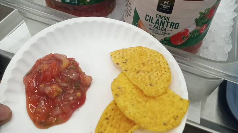 salsa sample of Member's Mark salsa at Sam's Club