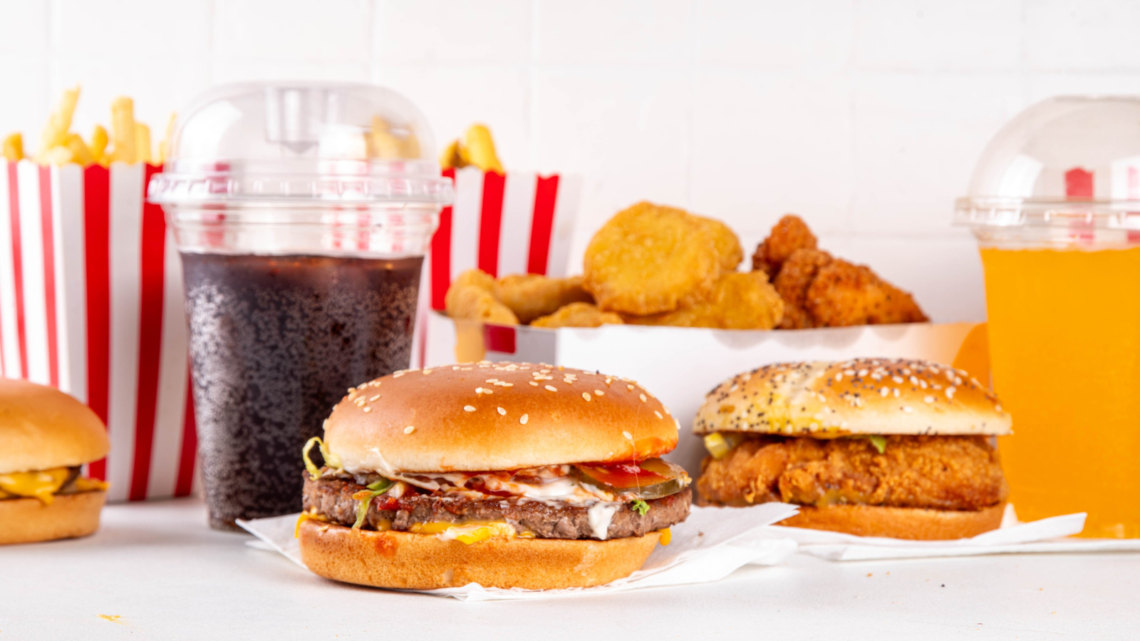 <a href="https://www.mashed.com/1932078/fda-forced-fast-food-menu-changes/" target="_blank">12 Times The FDA Forced Fast Food Menu Changes</a>