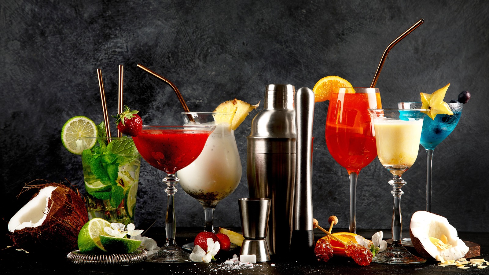 12 Unhealthiest Drinks You Should Think Twice About Ordering At A Bar