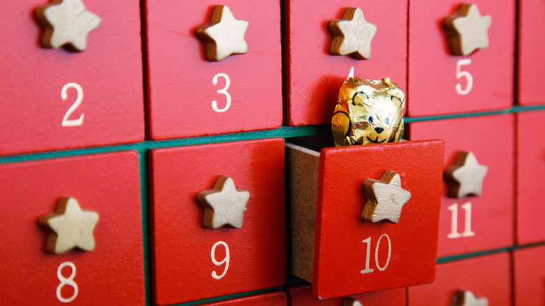 red advent calendar