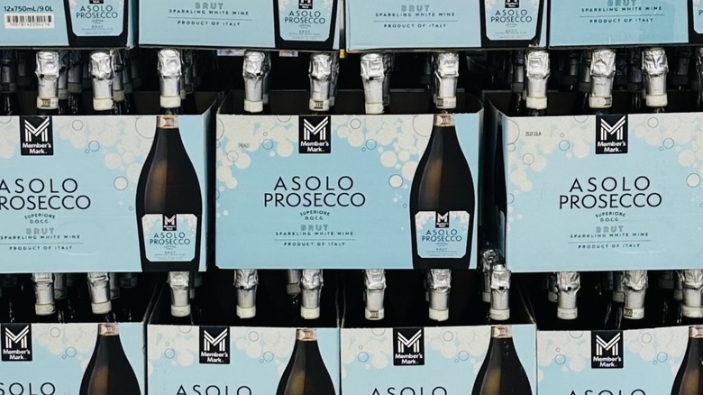 Display of Members Mark Asolo Prosecco