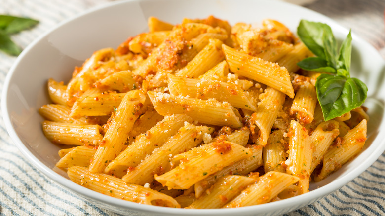 red pesto pasta
