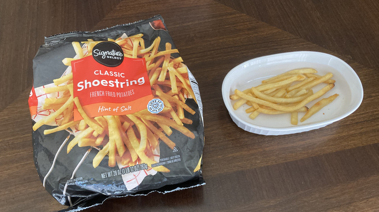 Signature Select Shoestring fries