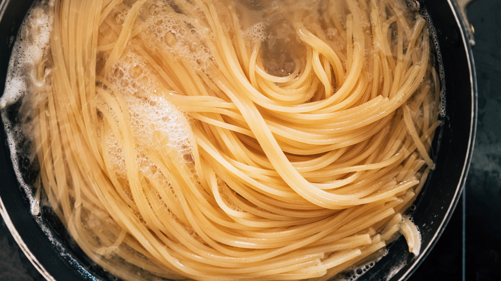 13 Non-Pasta Sauces You Should Try On Spaghetti