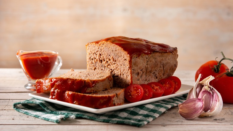 Sliced meatloaf