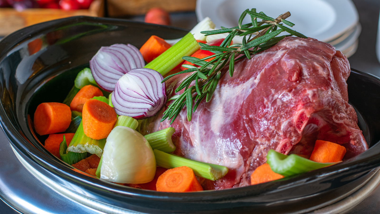 13 Tips For Cooking Steak In A Slow Cooker